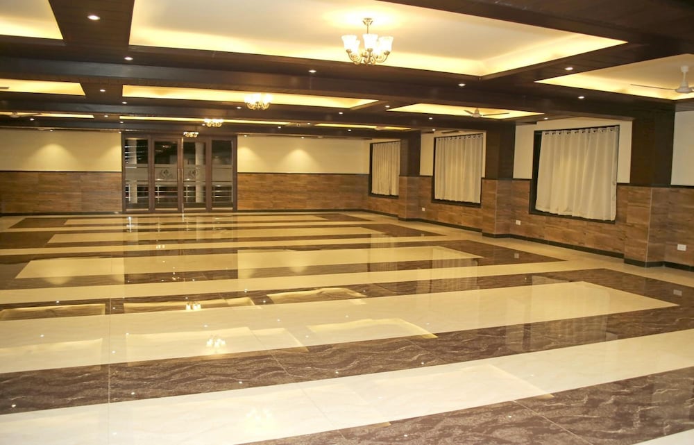 meeting & event spaces