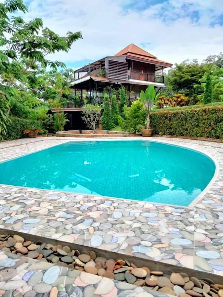 Baan Mok Pieng Din Na-Haeo resort view 5