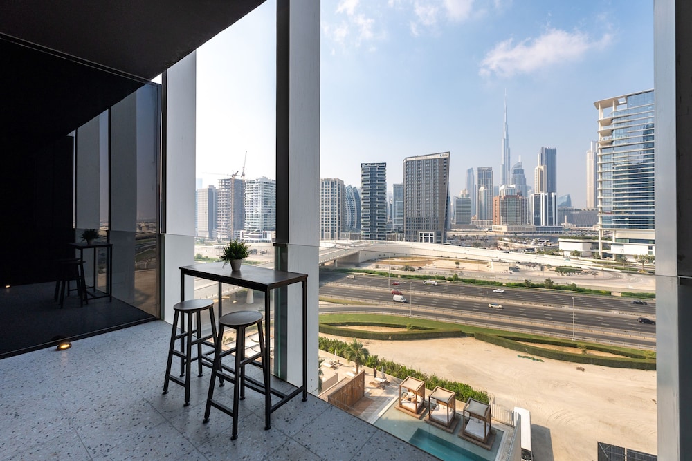 Cozy Studio w Burj View Balcony Business Bay
