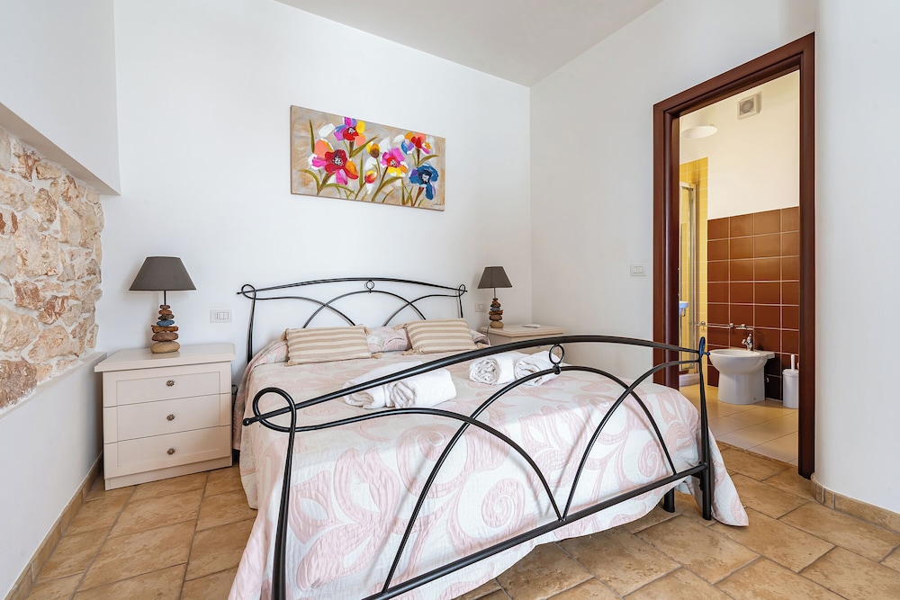 Helios Room