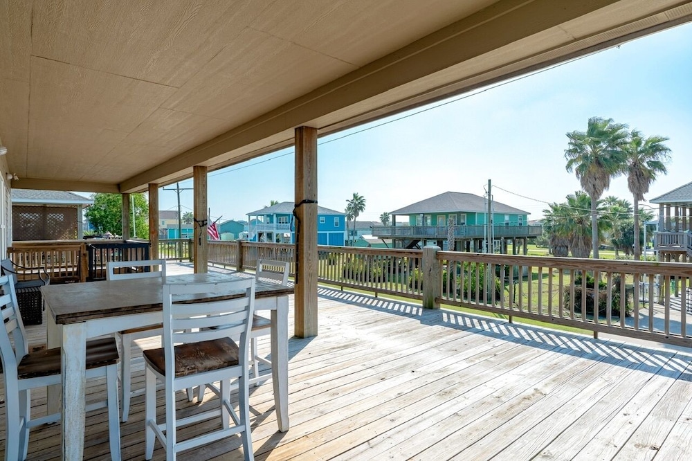 Life's A Beach 3 Bedroom Home