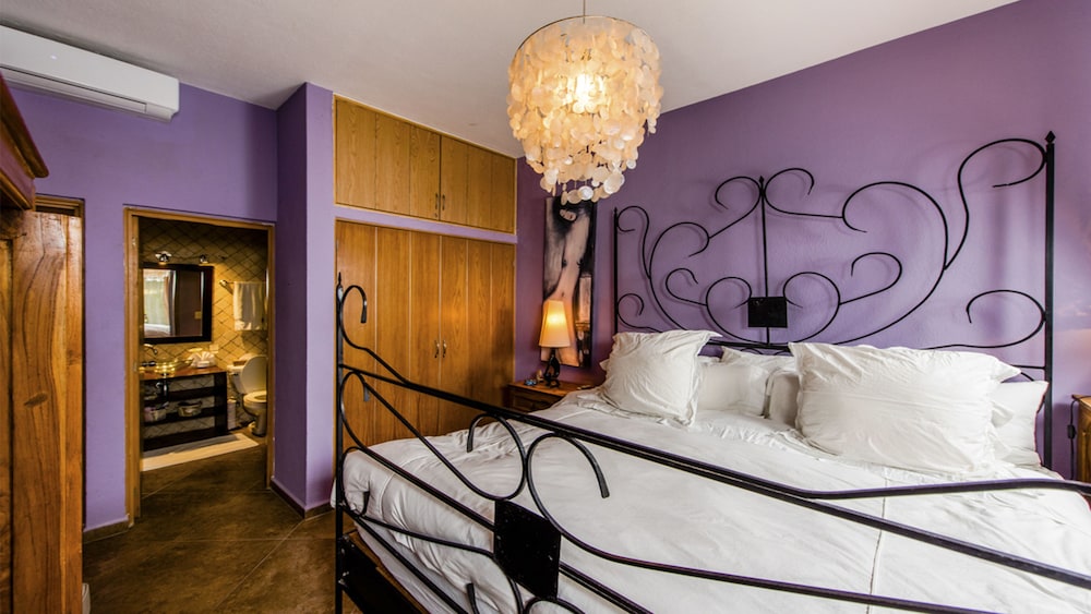 Las Olas 202 by PRP
