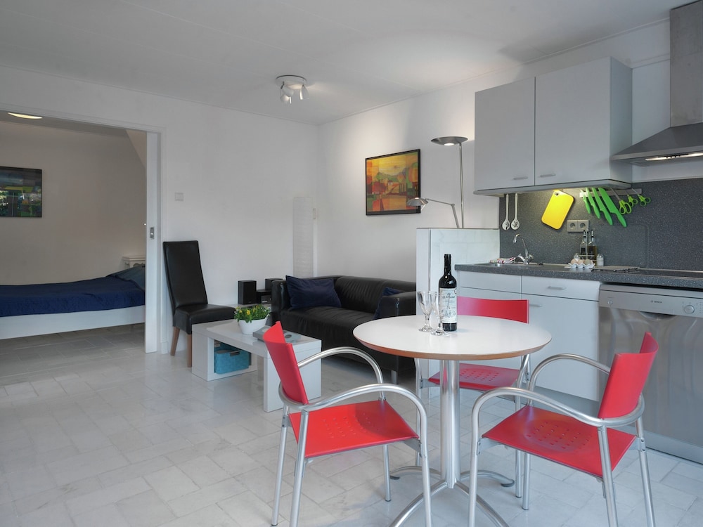 Beautiful Holiday Home Near Lawn Bowling in Krabbendam view 5