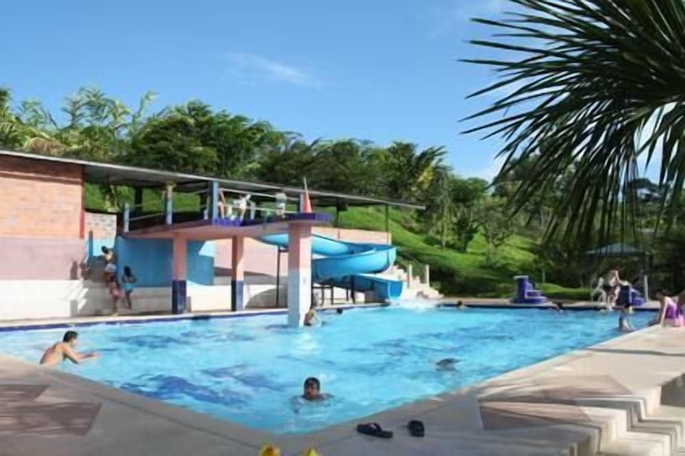 Hotel Hostería Las Heliconias - Image 1