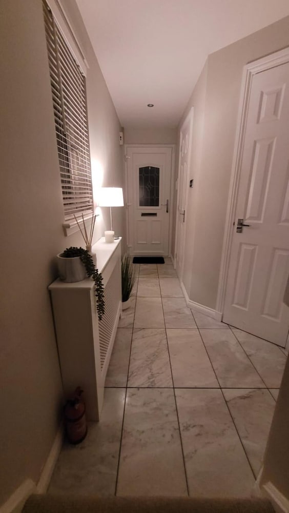 3 Bedroom, Sleeps 6, Free Parking