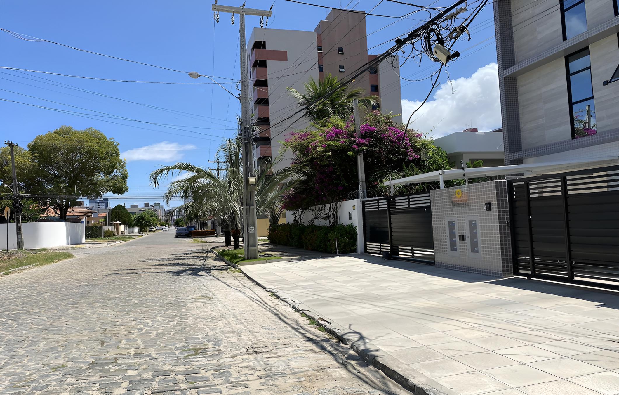 Bela Hospedagem - Res Sta Inês no Bessa view 2