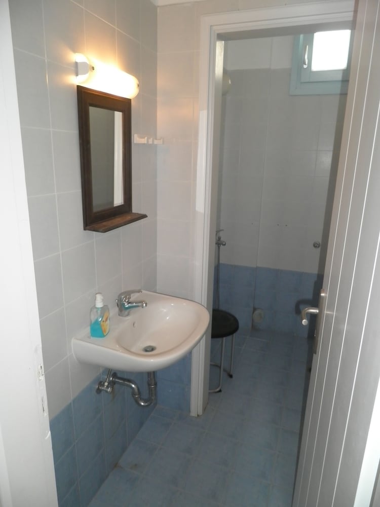 Kavalieros Studios - Property Image 14