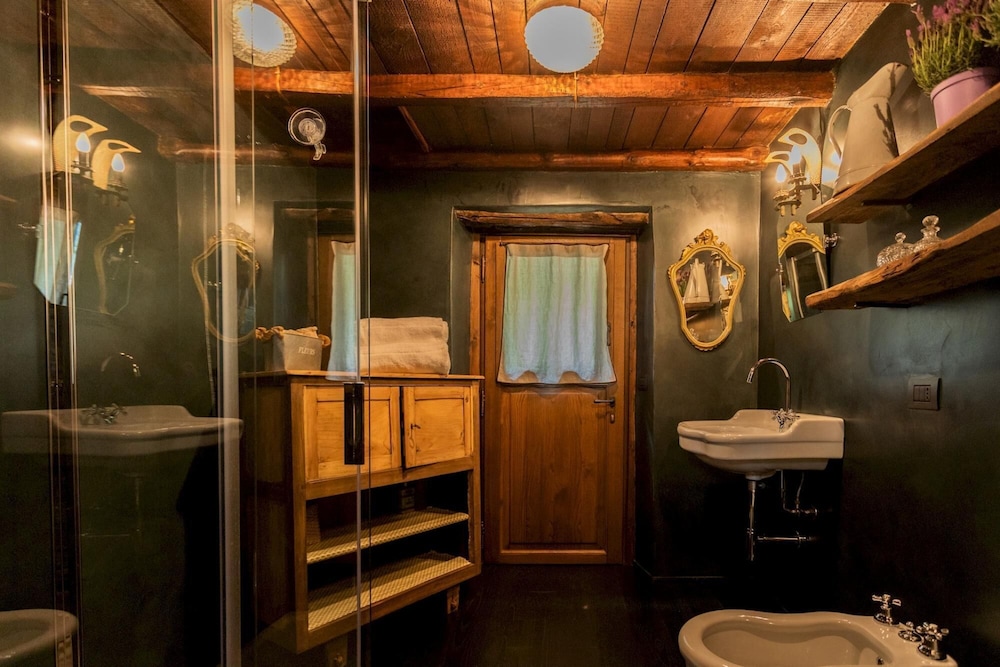 Co-d462-ariv21at - The Writer s Nest view 3