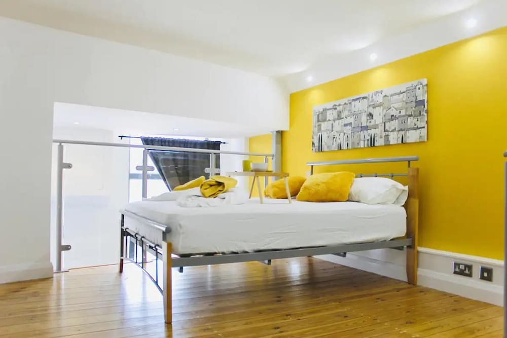Lovely 1-bed Mezzaine Apartment in Nottingham view 4
