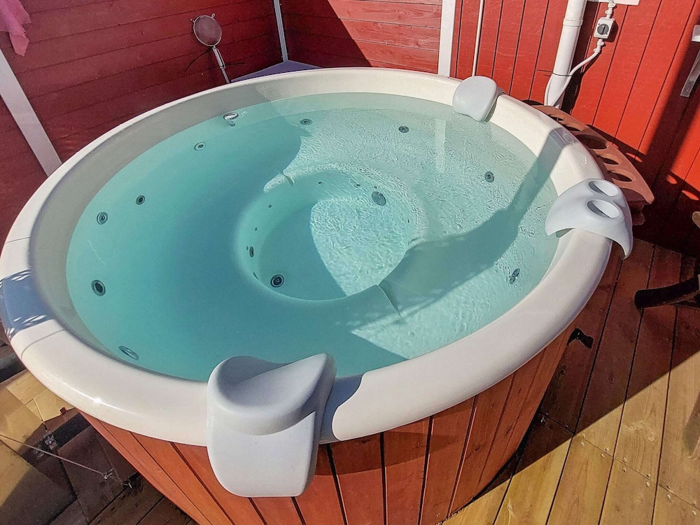 6 Person Holiday Home in Hemmet