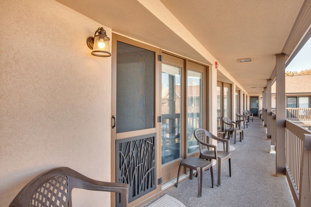 'beachfront 14' Condo on Old Orchard Beach