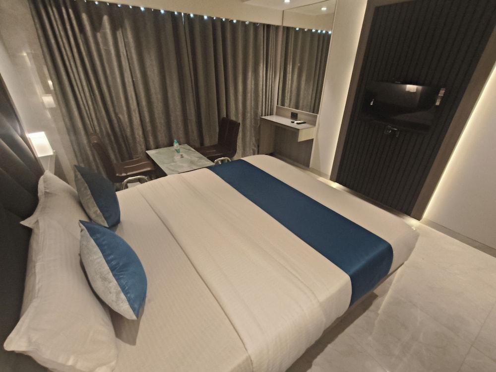 Hotel Nakshatra Residency