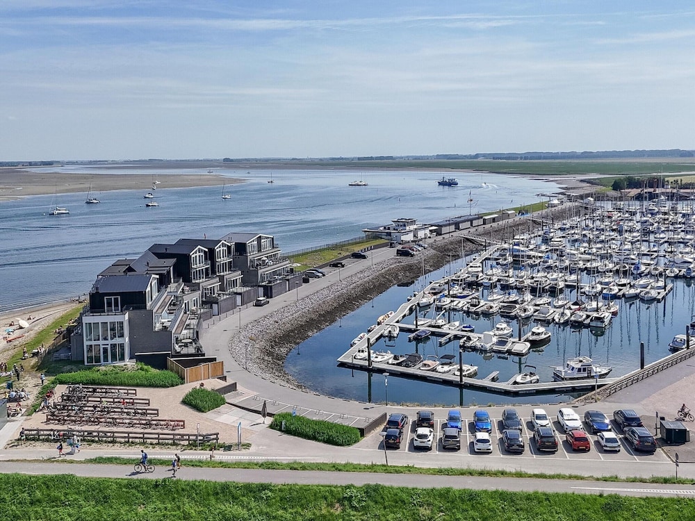 Apartment in Sint-annaland by the Harbor