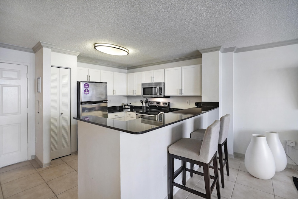 Dharma Home Suites Coral Gables at Gables Grand Plaza, 写真 101