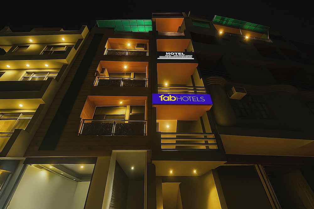 Fabhotel Hari Nagar Ashram