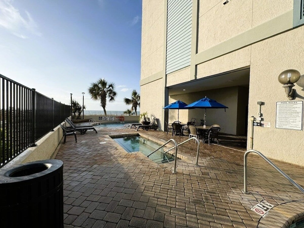 Compass Cove 1018 3 Bedroom Condo