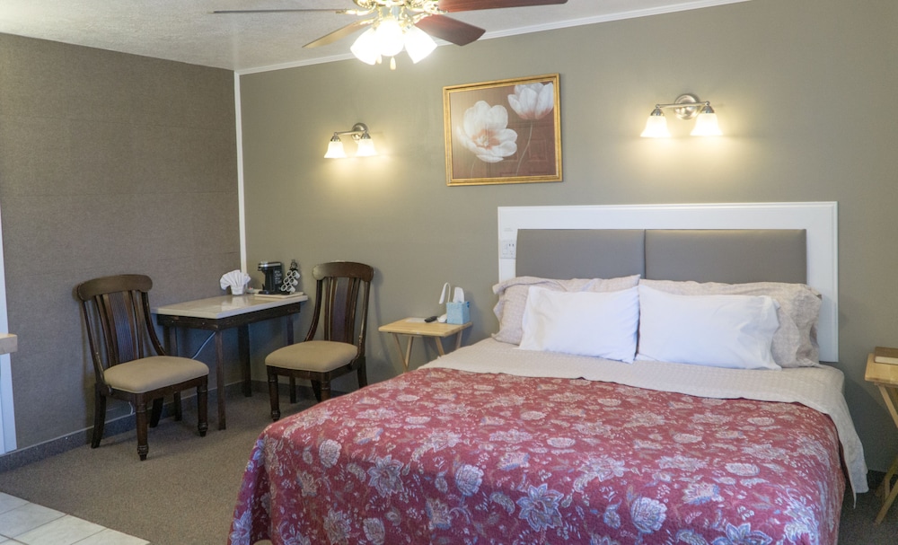 Bybee's Steppingstone Motel