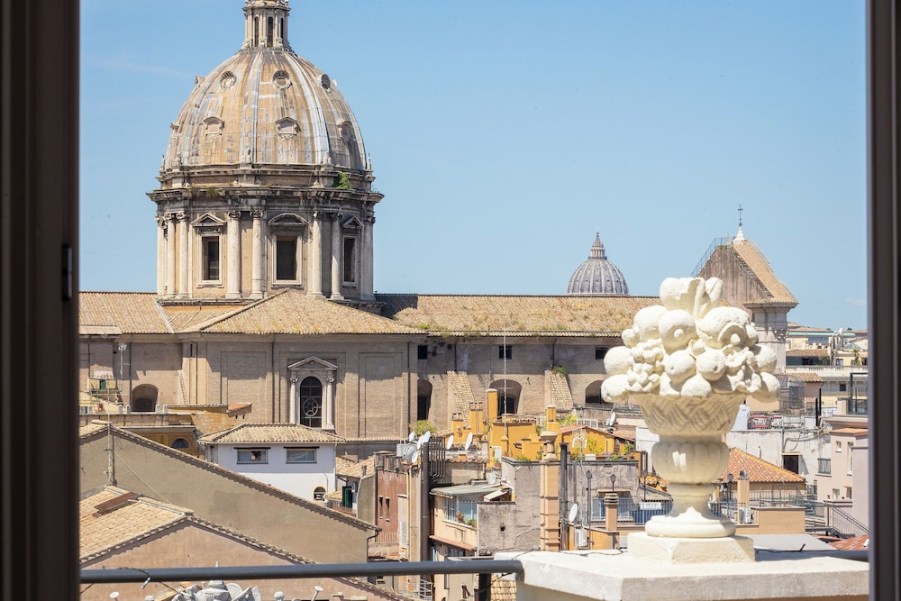 Rental in Rome Ceaser Penthouse