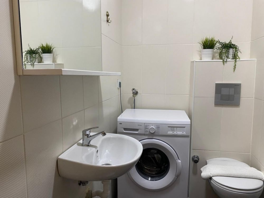 Cozy and Modern Studio With City View in Atasehir