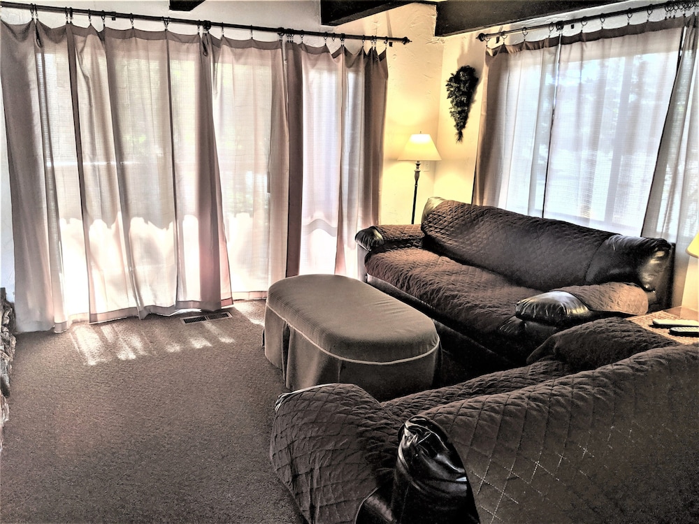 Snow Summit Townhouse Rentals & Sales