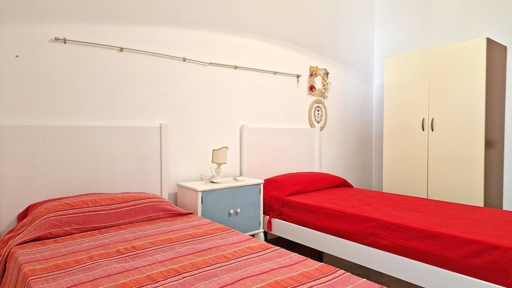 Villa Fede - 3 Bedrooms 2 Bathrooms air Conditioning by the sea