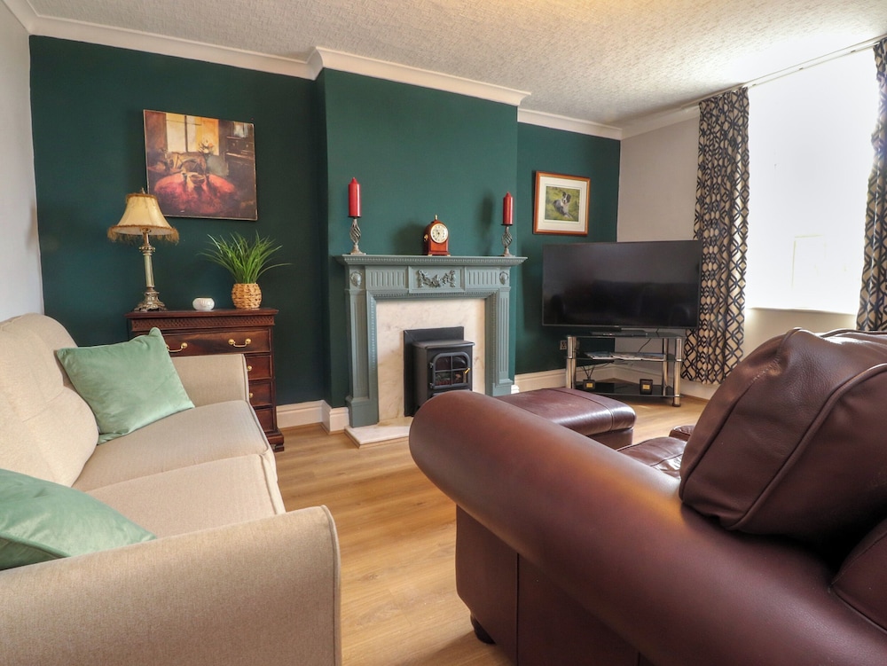 3 Cowper Place