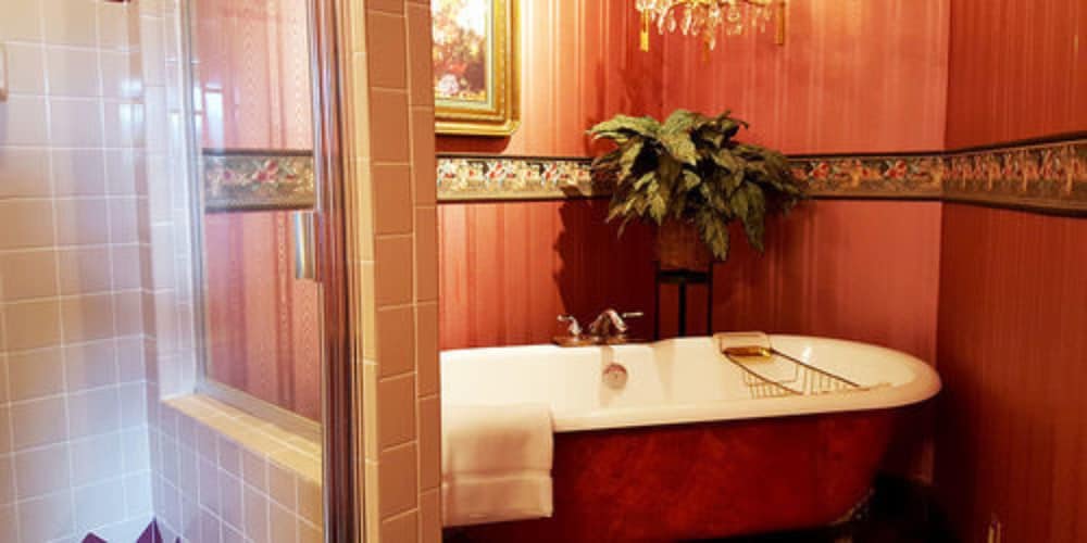 Innisfree Boutique Inn By-The-Lake