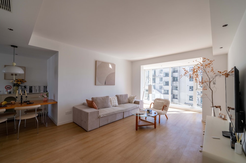 Book and Bed - Xujiahui