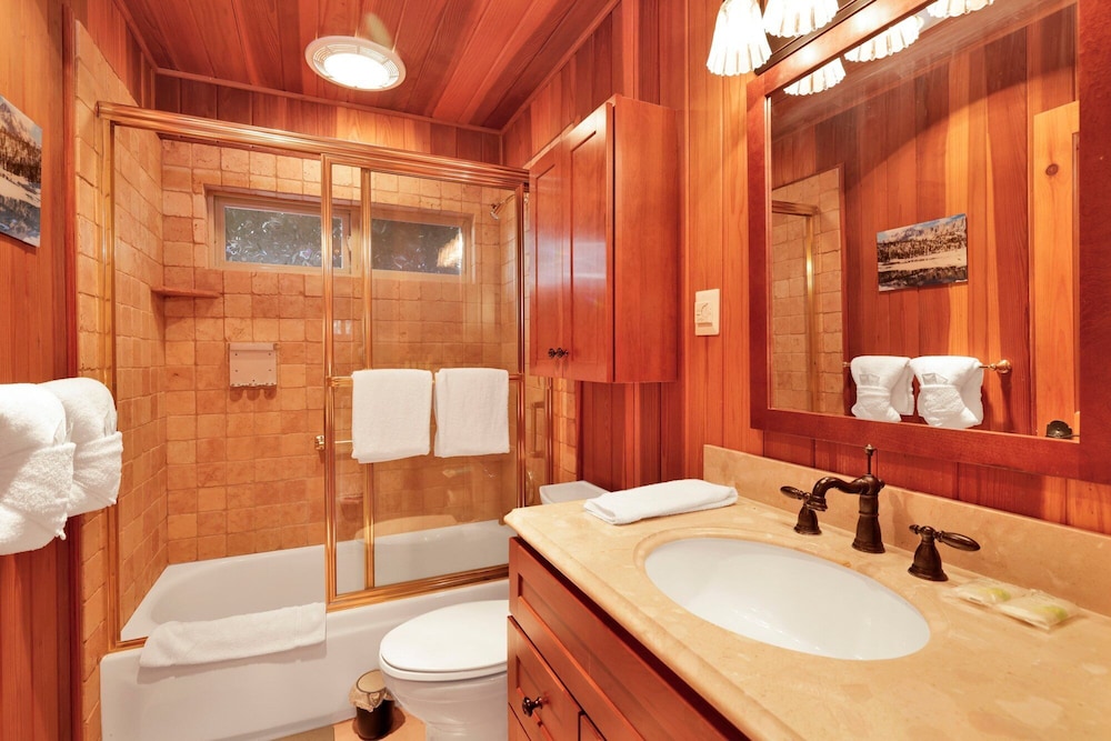 High-top Lakeview Chateau #2520