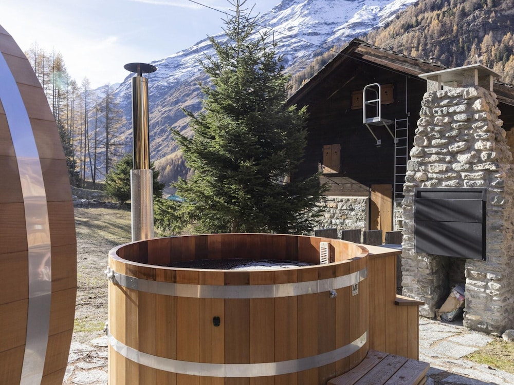 Luxe Apartment Near ski Lift