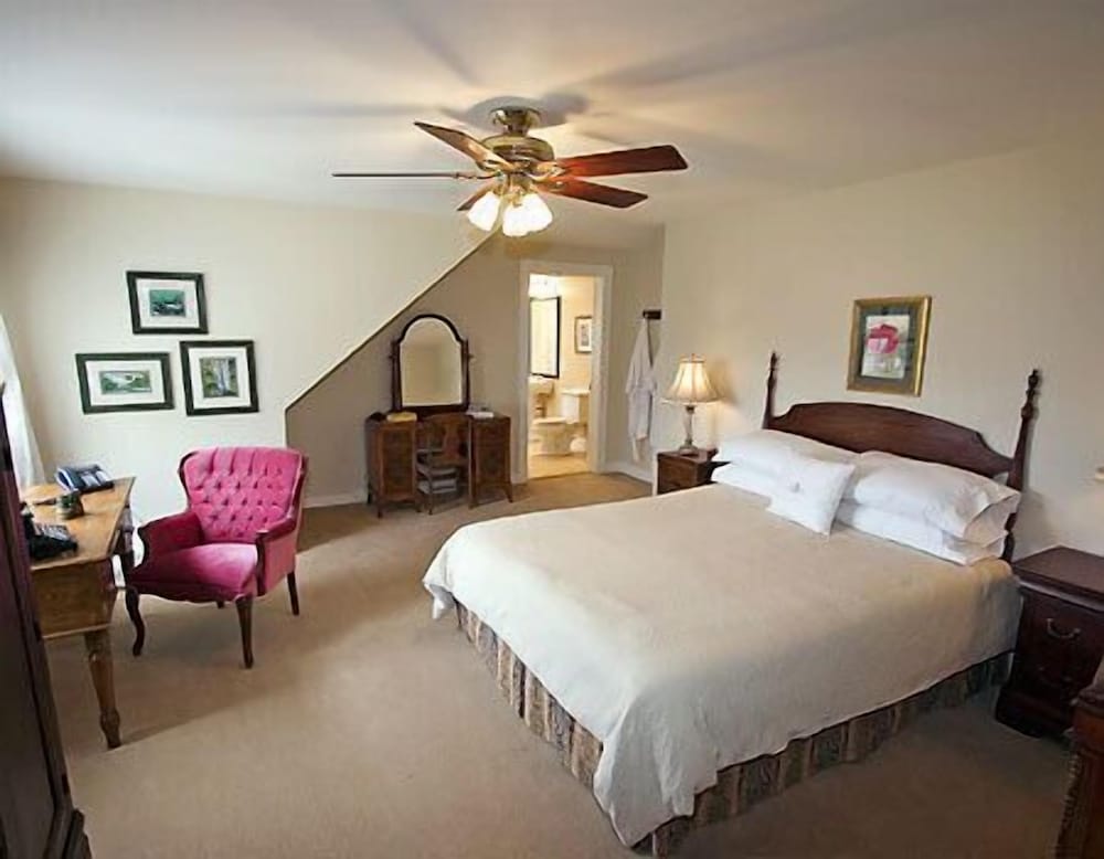 DesBarres Manor Inn