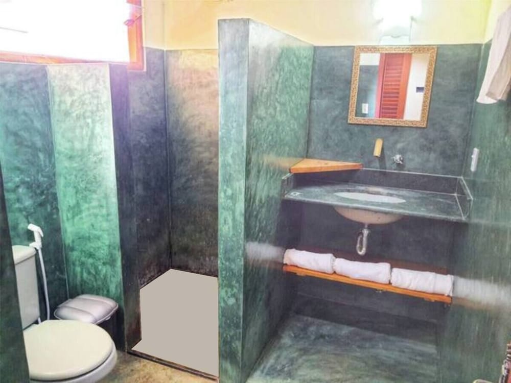 Casa de Temporada Felicidade, 38 Hóspedes, 2 Piscinas, 9 Suítes e 2 Churrasqueiras em Itacaré Bahia