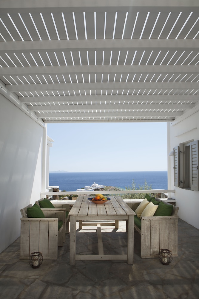 Selana Suites