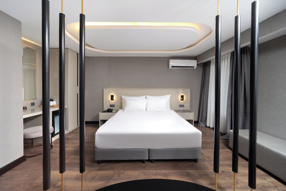 Pianoforte by Febor Otelleri ve Spa - Image 23