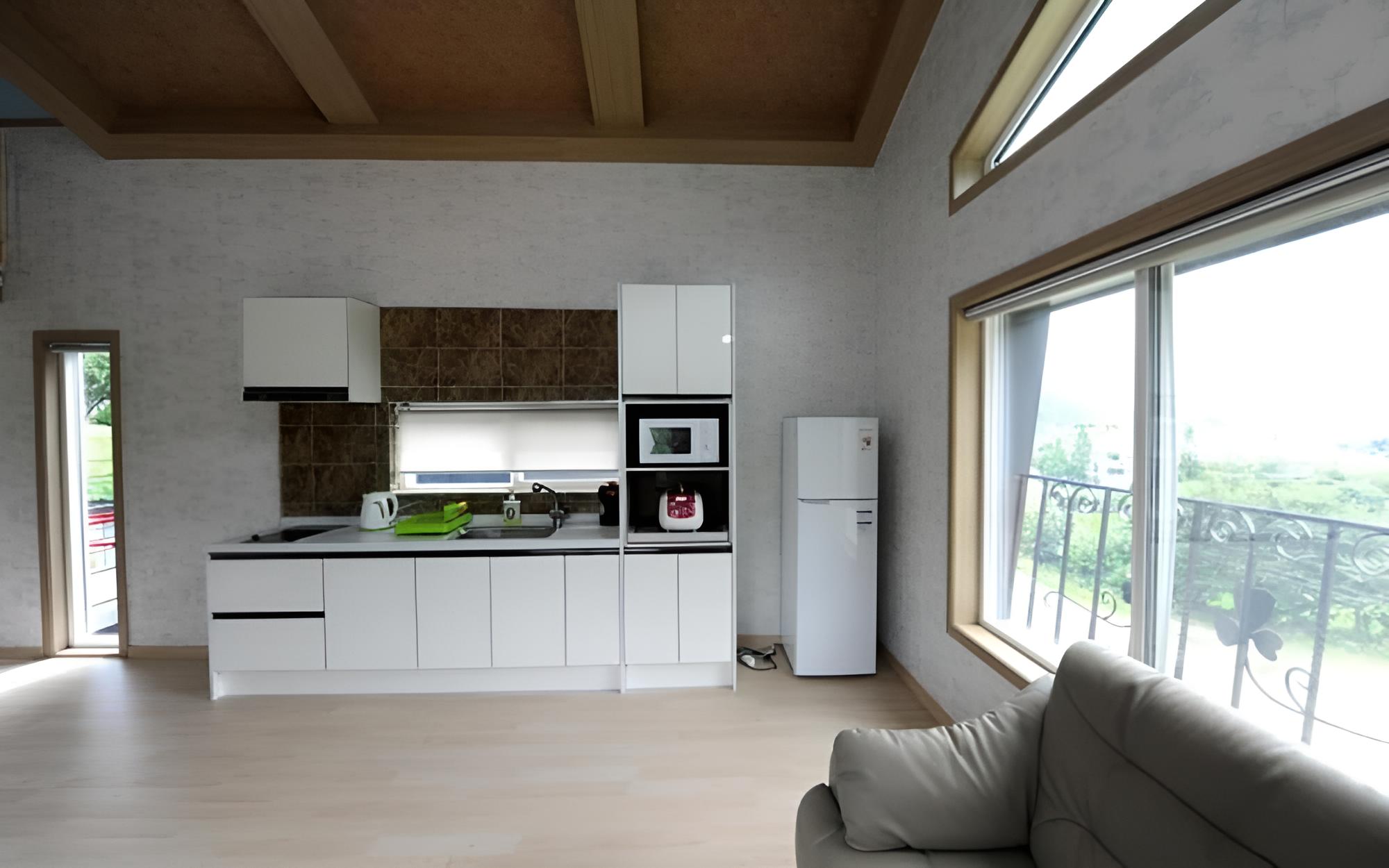 Photo 32