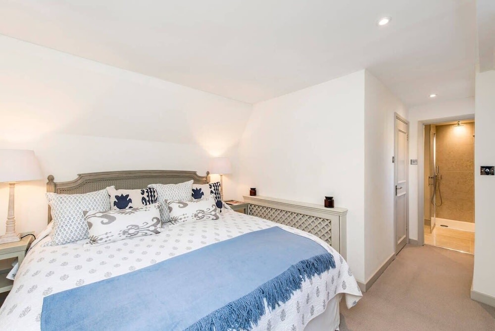 3 Bedroom Mews House - Marble Arch