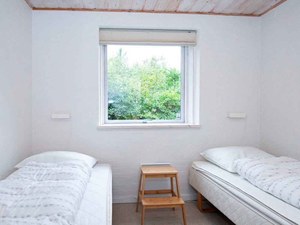 6 Person Holiday Home in Glesborg view 3