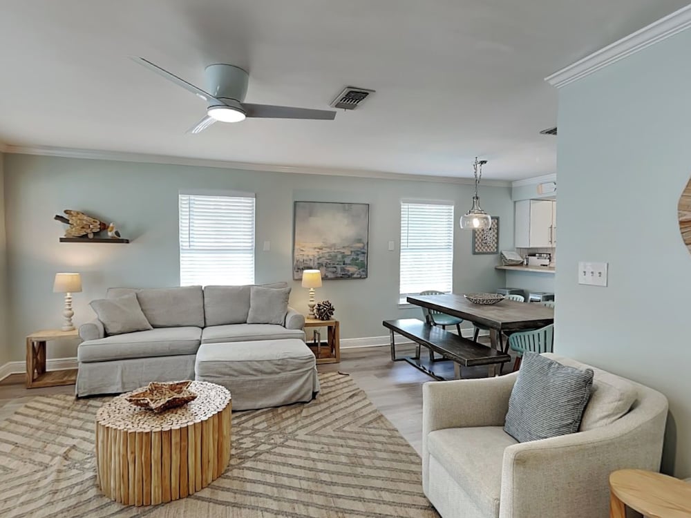 Serenity Cottage by Southern Vacation Rentals