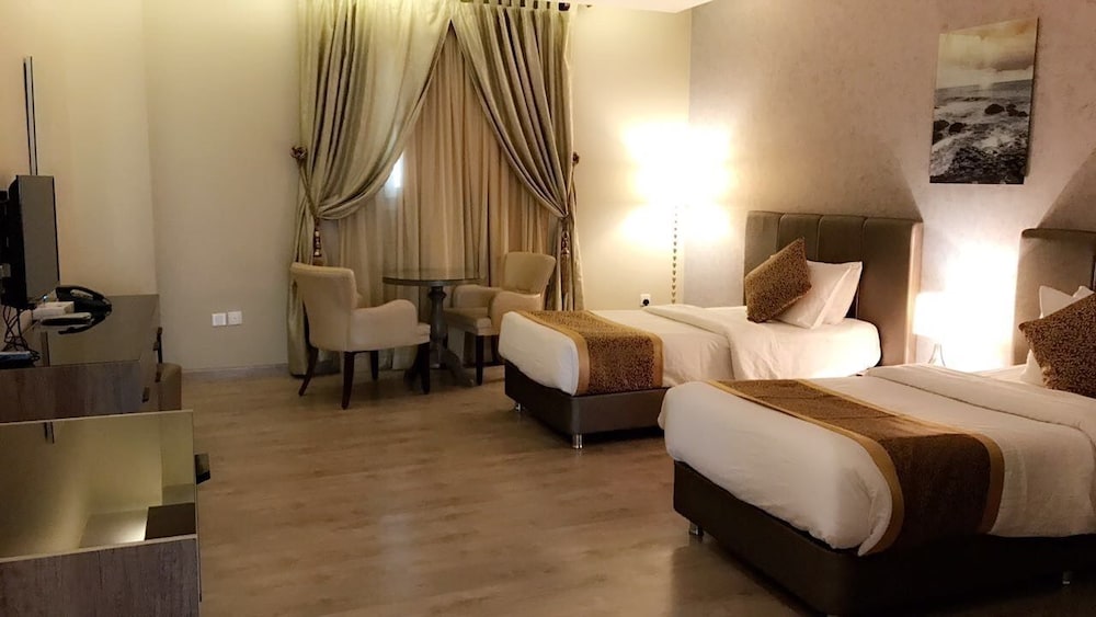 Hotel & Resort Golden Marina Yanbu فندق ومنتجع جولدن مارينا ينبع إدارة وتشغيل شركة منتجع المرسى الذهبي