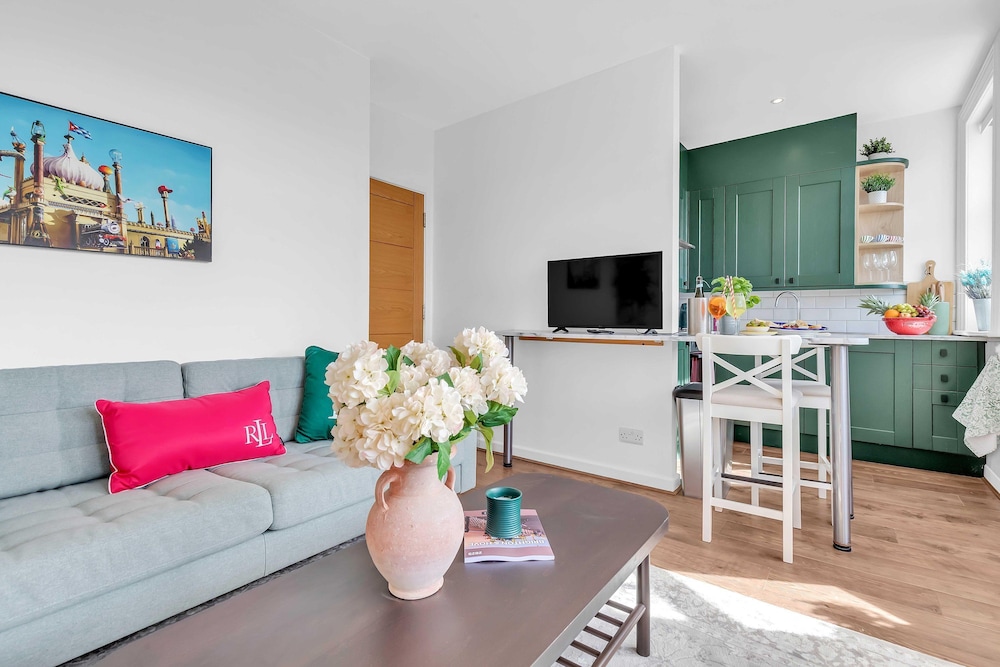 Slice of Brighton With Seaviews By My Getaways