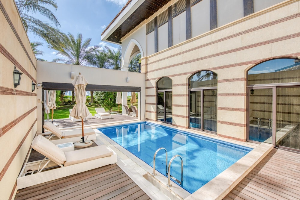 Majestic Resort Villa w Private Pool on The Palm
