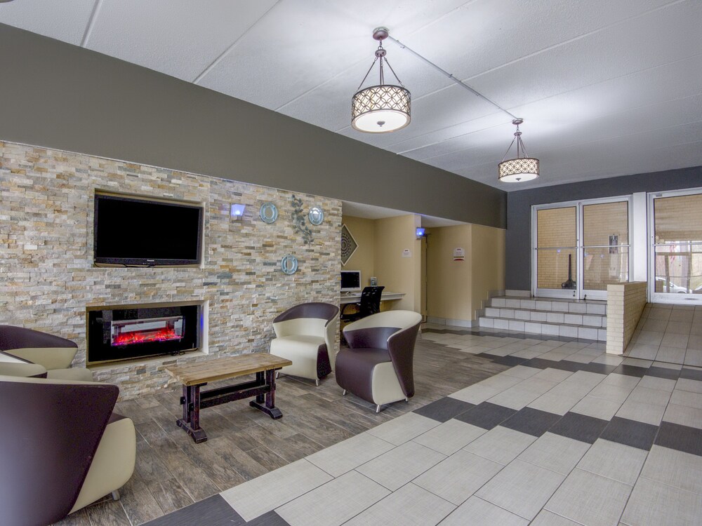 Econo Lodge Forest City view 4