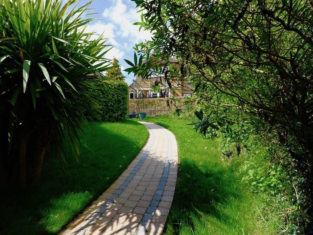 Duck Lodge B&B