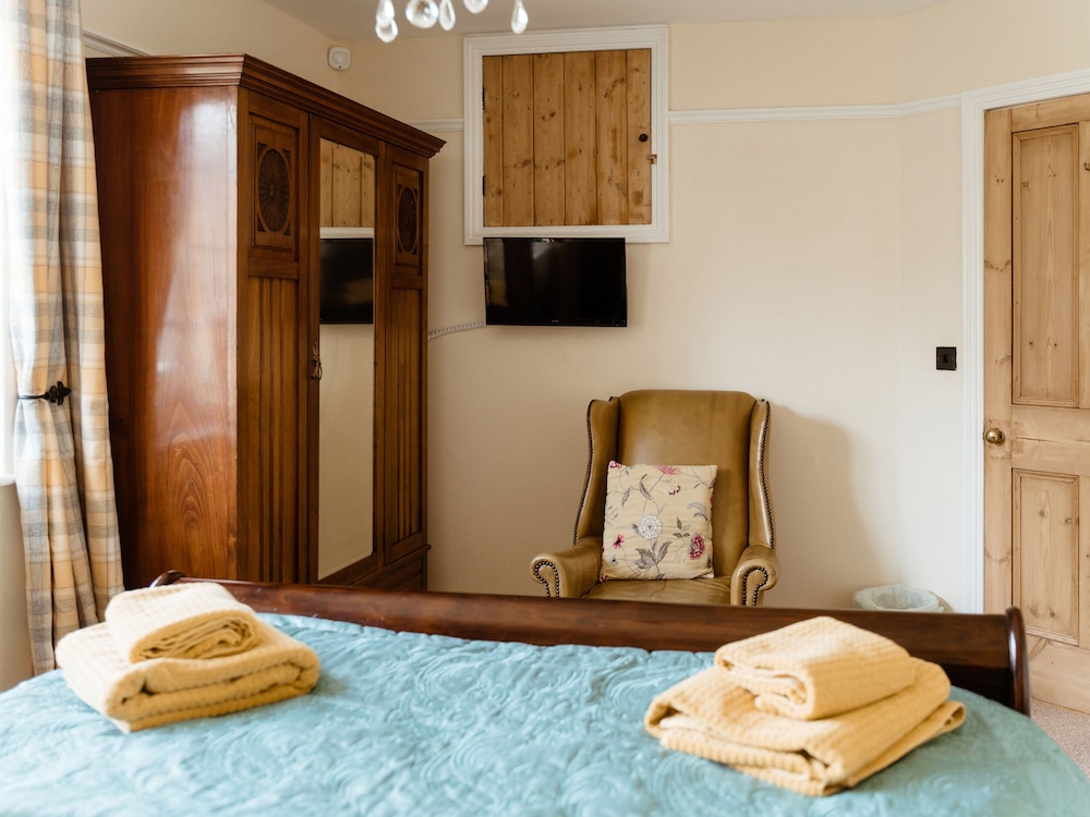 Compass Cottage