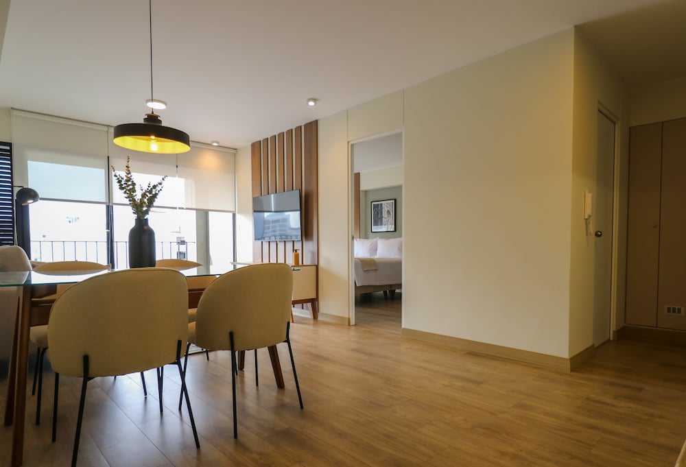w Grandiose 2BR w Great Balcony in Miraflores