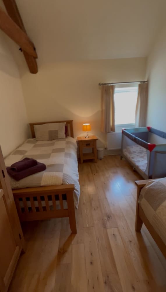 Cozy Grofftau Cottage in Ystrad Meurig