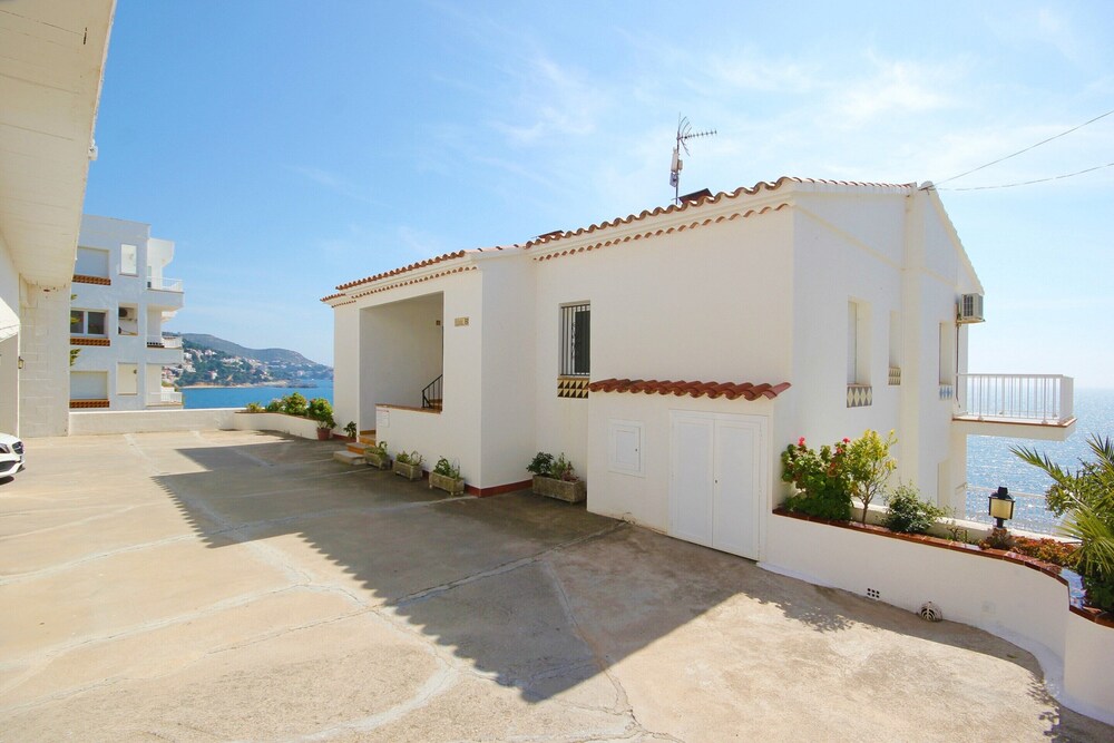 Apartment in Roses Near Canyelles Beach