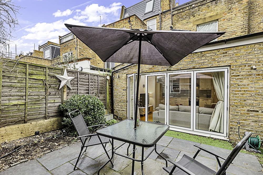 outdoor bbq area