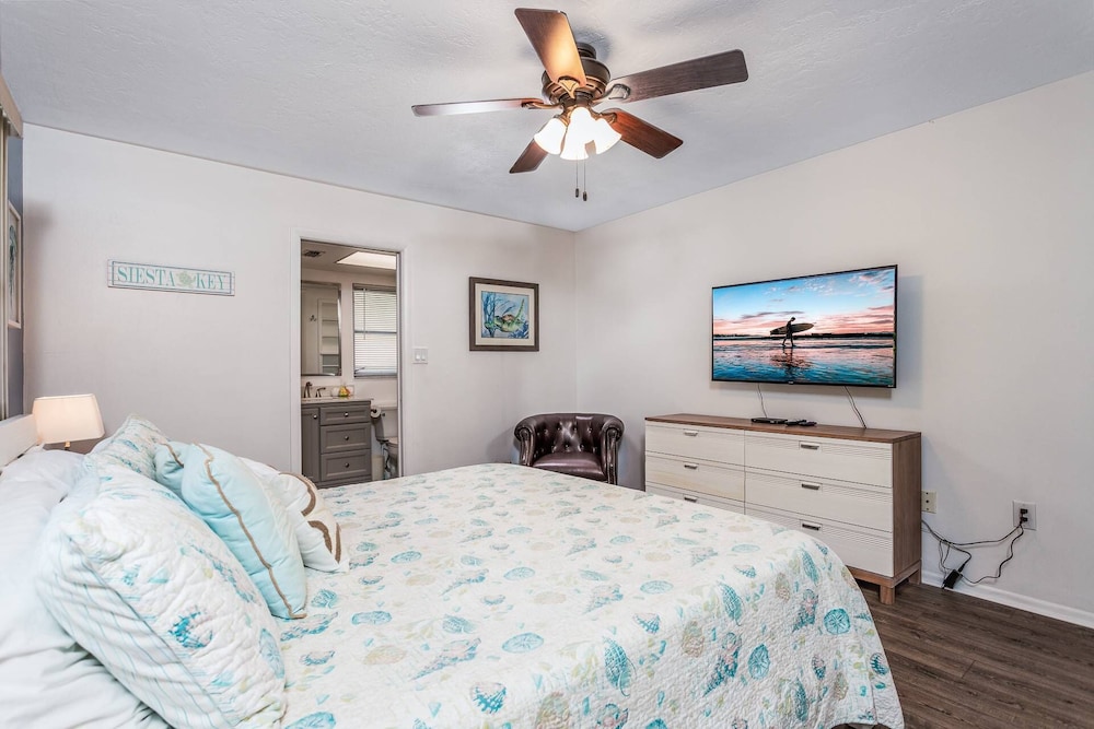 Vista Hermosa Casita Near the Beach - Property Image 27