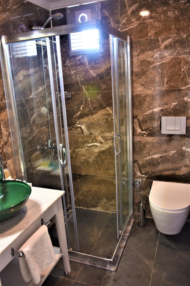 Modern Life Bodrum Otel - Image 64